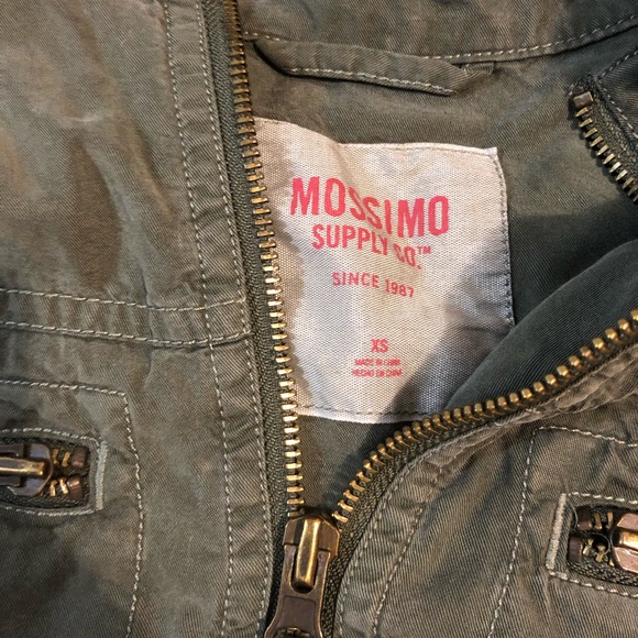 Green jacket - Picture 2 of 2